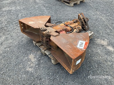 Liebherr 350mm Clamshell Grapple