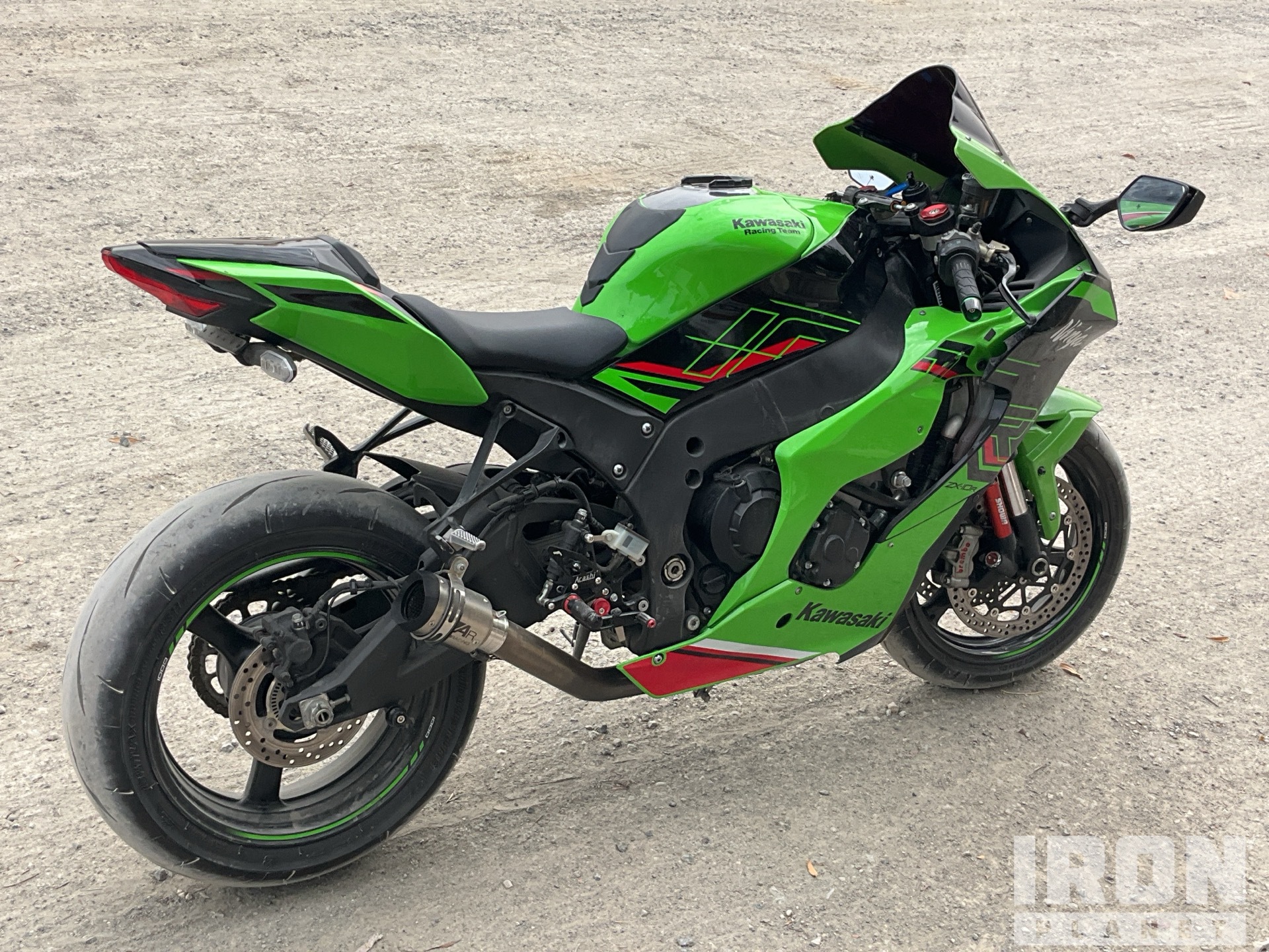 2024 Kawasaki Ninja ZX10R Sport Bike in Jebel Ali Free Zone, UAE