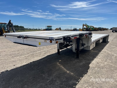 2015 MAC 48 ft T/A Step Deck Trailer