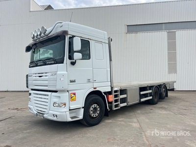2009 DAF XF105.510 Camion à Plateau