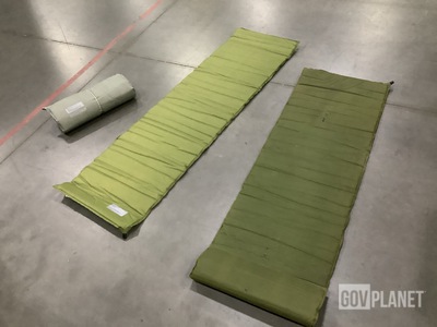 (90) Self-Inflating Sleeping Mats