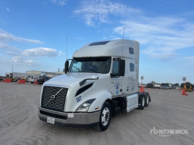 2019 Volvo VNL760 6x4 T/A Sleeper Truck Tractor