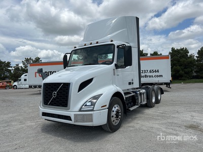 2022 Volvo VNR 6x4 Ciągnik siodłowy T/A z kabiną dzienną
