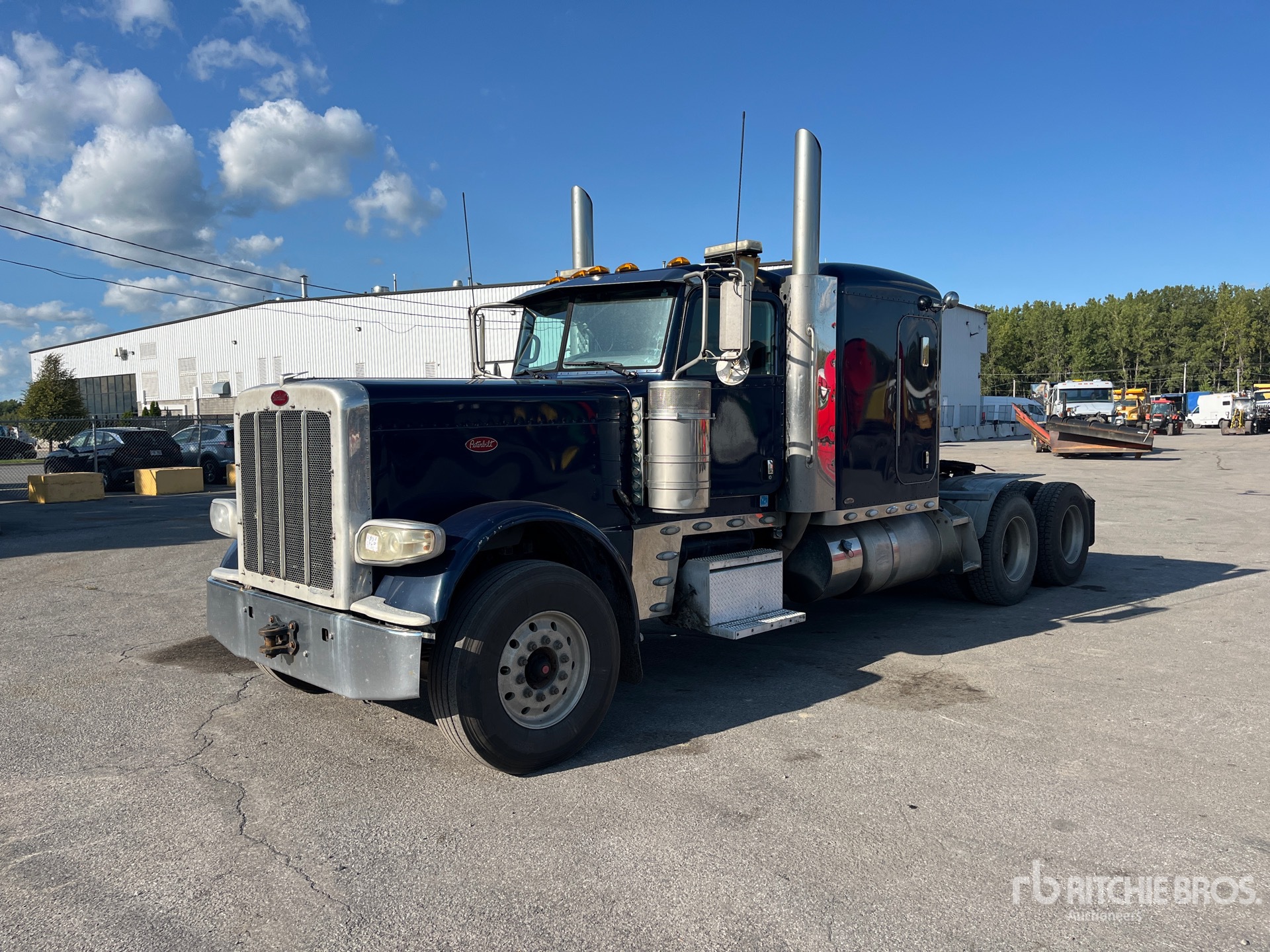 2017 Peterbilt 389 T/A Sleeper Truck Tractor