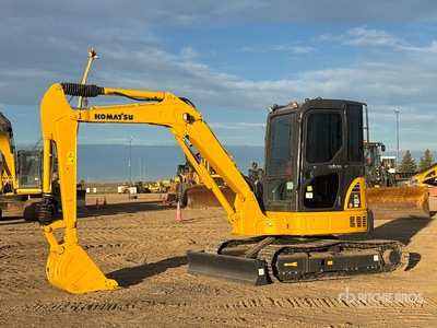 2006 Komatsu PC55MR-2 を見 Mini Excavator