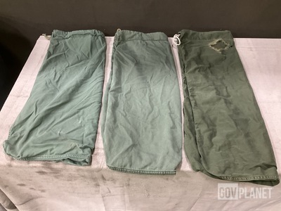 (46) Barracks Bags