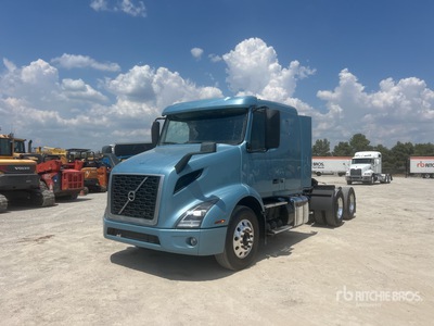 2023 Volvo VNR 6x4 T/A Sleeper Truck Tractor