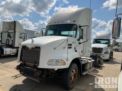 2015 Mack CXU613 6x4 T/A Day Cab Truck Tractor (Inoperable)
