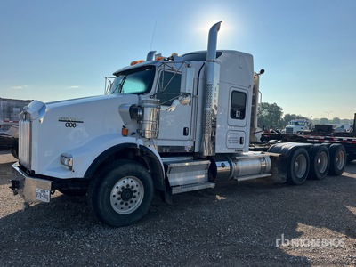 2015 Kenworth T800 8x6 Tri/A Slaapcabine Tractor (Inoperable)