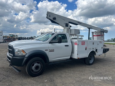 2014 Versalift TEL29N-03 29 ft on 2014 Ram 4500 4x2 Arbeitsbühne-Lkw