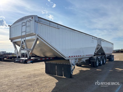 2016 Doepker 28 ft Super B-Train Lead Remorque à grains