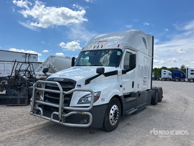 2019 Freightliner Cascadia 126 6x4 Cabeza Tractora Cabina Dormitorio (Inoperable)