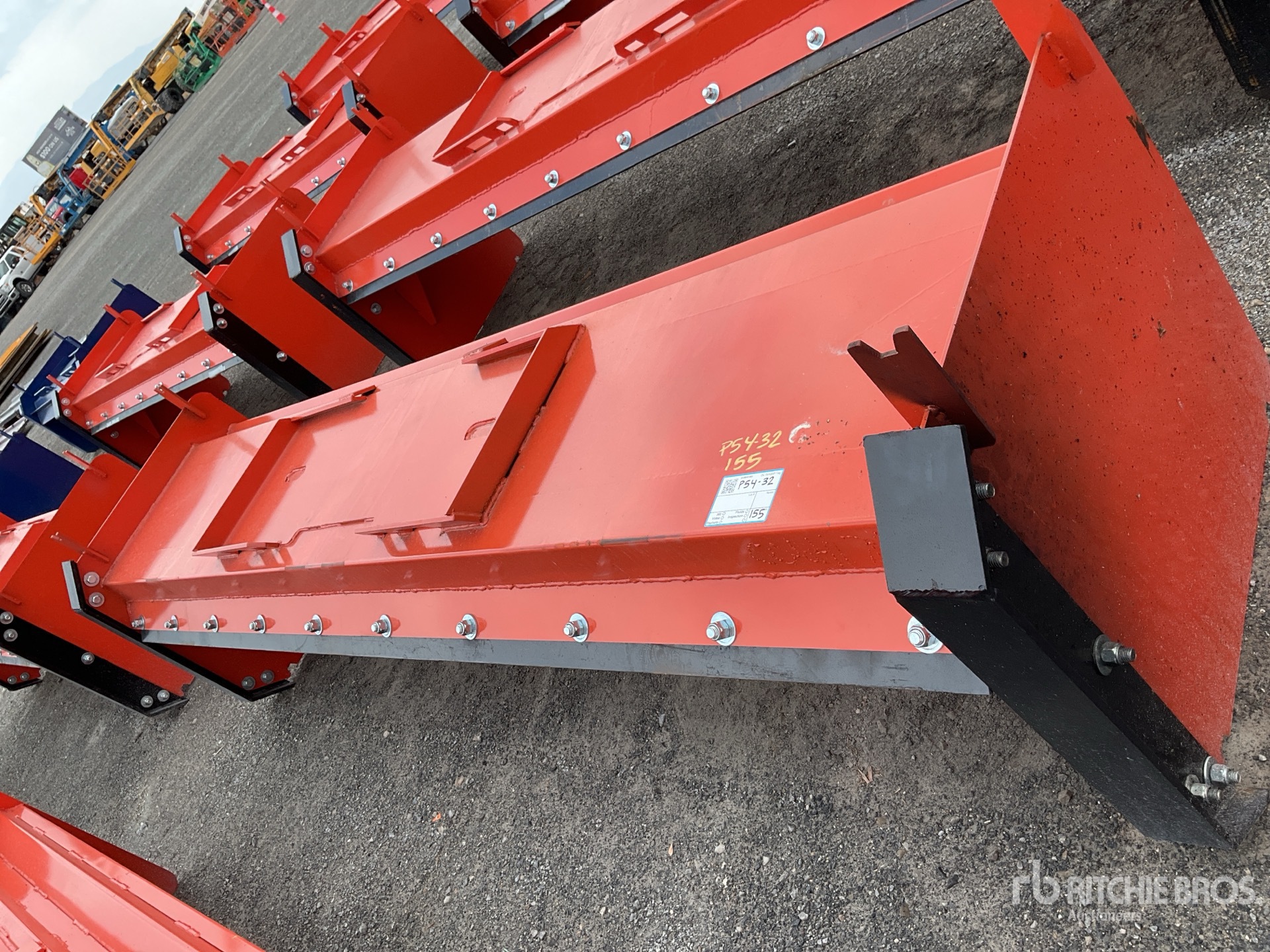 2025 Kit Containers QT-SP-10-23 Empujador de nieve para minicargadora
