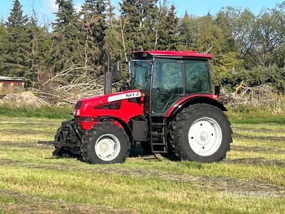 2017 MTZ 1523 4WD Tractor