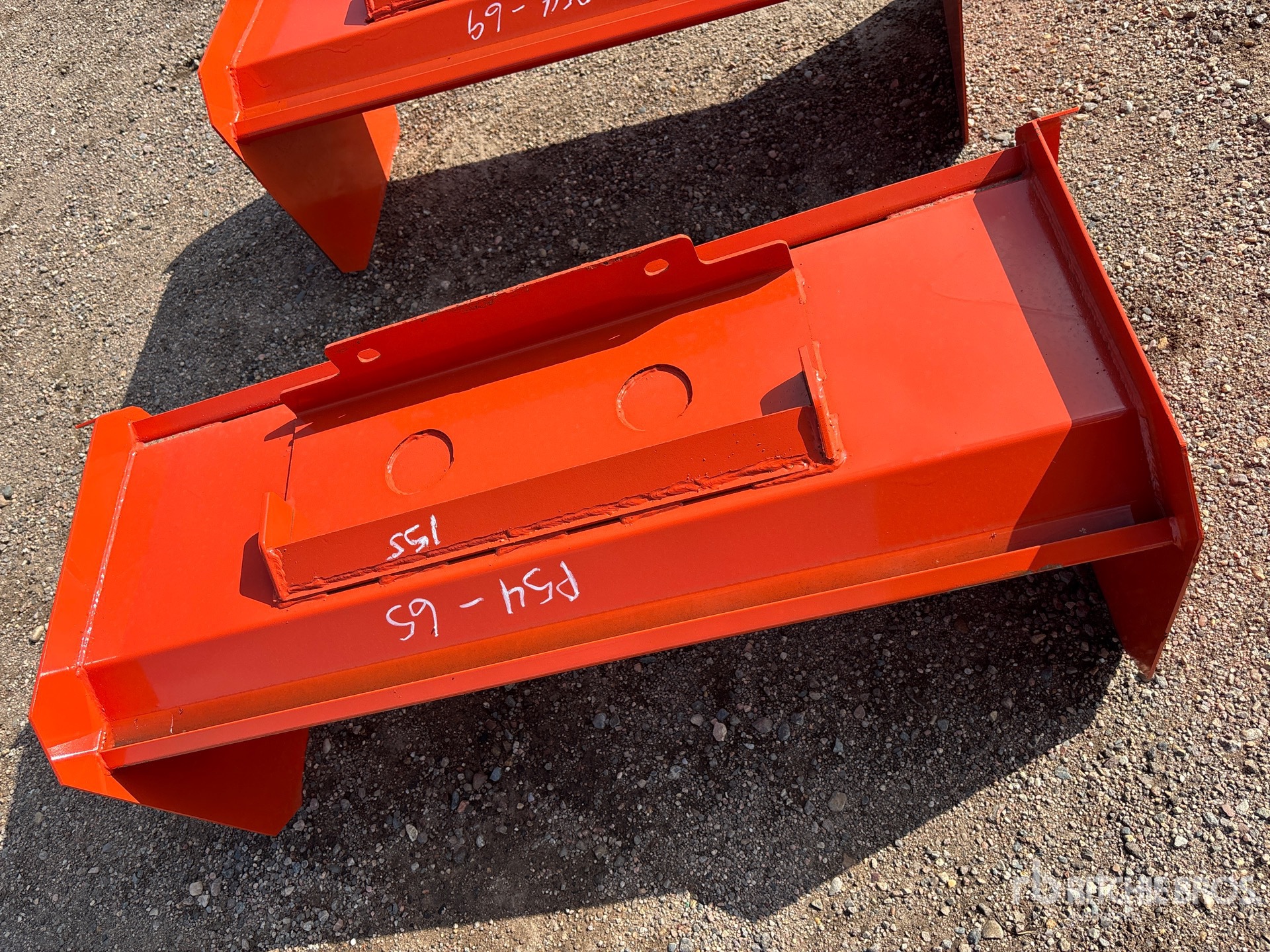 2025 Kit Containers MSS-SPE-4-23 Mini Empujador de nieve para minicargadora
