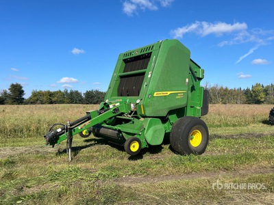 2024 John Deere 561R Presse à balles cylindriques