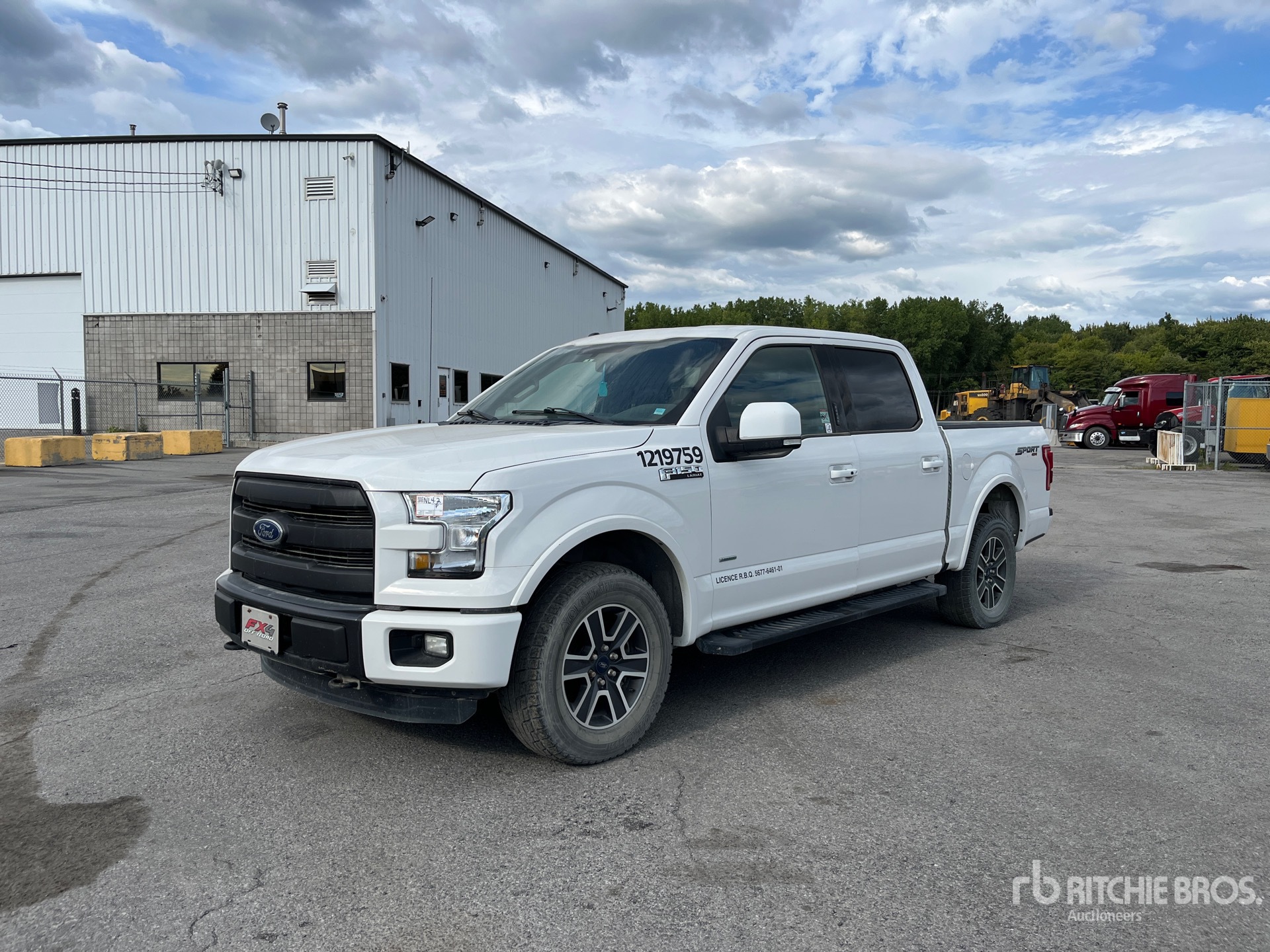 2015 Ford F150 XLT Lariat 4x4 Crew Cab Pickup