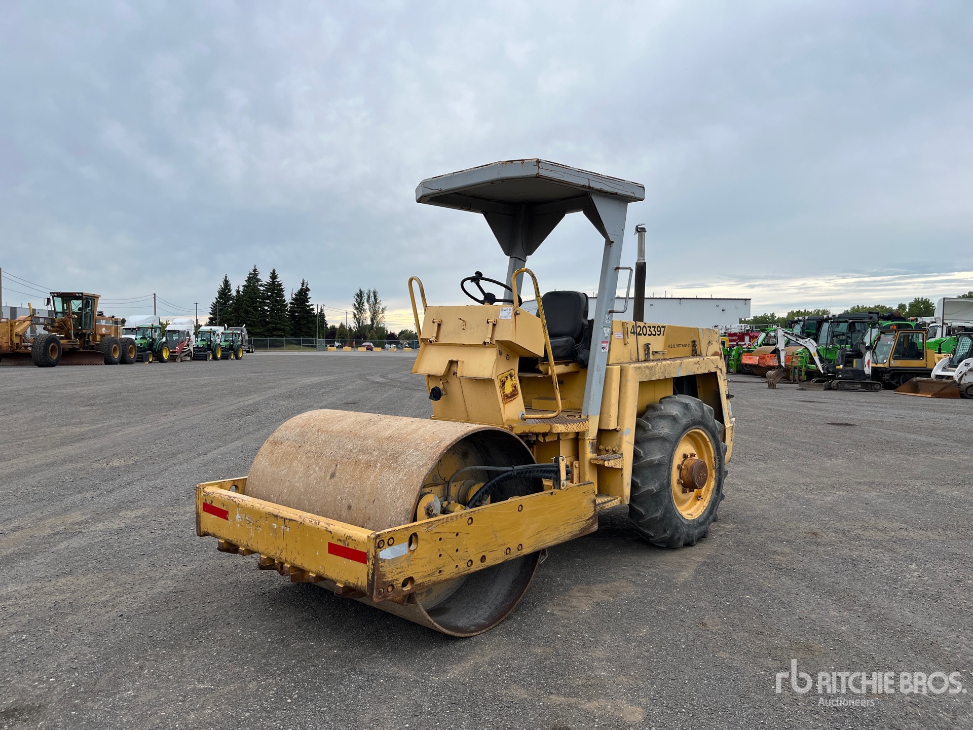 1987 Bomag BW142D Walzenzug mit Glattmantelbandage