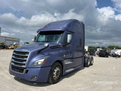 2020 Freightliner Cascadia 126 6x4 Ciągnik siodłowy T/A z kabiną sypialną