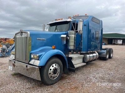 2003 Kenworth W900 6x4 Cabeza Tractora Cabina Dormitorio (Inoperable)