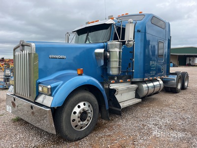 2003 Kenworth W900 6x4 T/A Sleeper Truck Tractor (Inoperable)