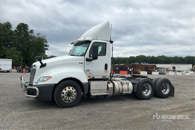 2019 International LT625 6x4 T/A Dagcabine Trekker