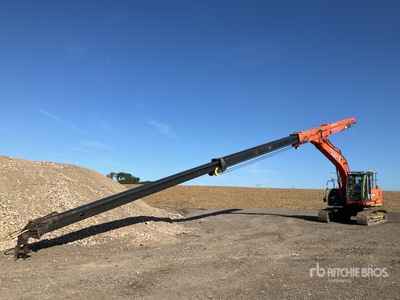 2013 Hitachi ZX225USLC-3 Telescopic Excavator Tracked Excavator