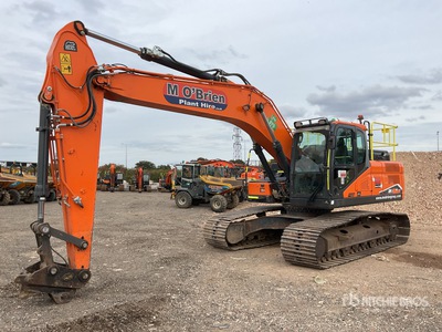 2022 Doosan DX225LC-7 Tracked Excavator