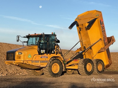 2019 Cat 730C を見 Articulated Dump Truck