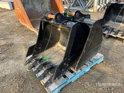 Quantity of (2) Excavator Bucket - Fits 8 Ton Excavator