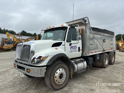 2017 International 7500 6x4 Camion à benne basculante D/E