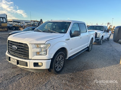 2015 Ford F-150 XLT 4x2 Crew Cab Pickup