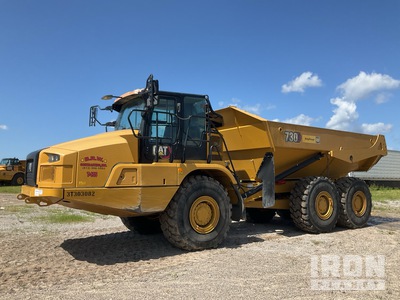 2023 Cat 730 を見 Articulated Dump Truck