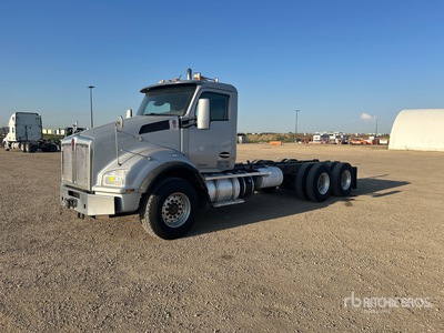 2015 Kenworth T880 6x4 Tracteur Routier Couchette