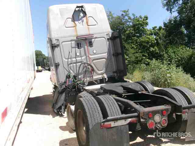 CAMIóN CAMAROTE 2017 FREIGHTLINER