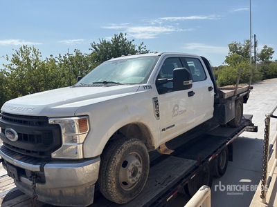 2022 Ford F-350 4x4 Crew Cab Camion à Plateau