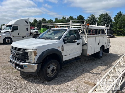 2019 Ford F-450 XL 4x2 Utility Truck