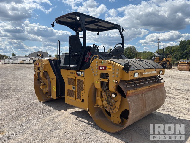 COMPACTADOR 2017 CATERPILLAR CB66B