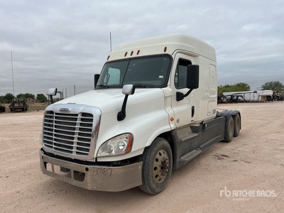 2015 Freightliner Cascadia 125 6x4 T/A Sleeper Truck Tractor