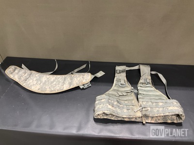 (195) Fighting Load Carriers & (194) Molded Waist Belts