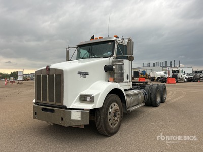 2013 Kenworth T800 6x4 T/A Day Cab Truck Tractor