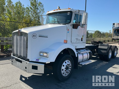 2013 Kenworth T800 6x4 T/A Day Cab Truck Tractor