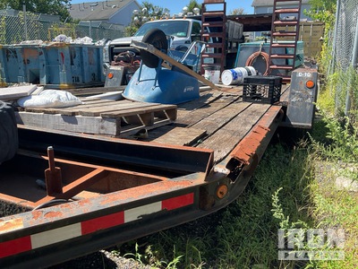 2006 Contrail C-10 16 ft T/A Equipment Trailer