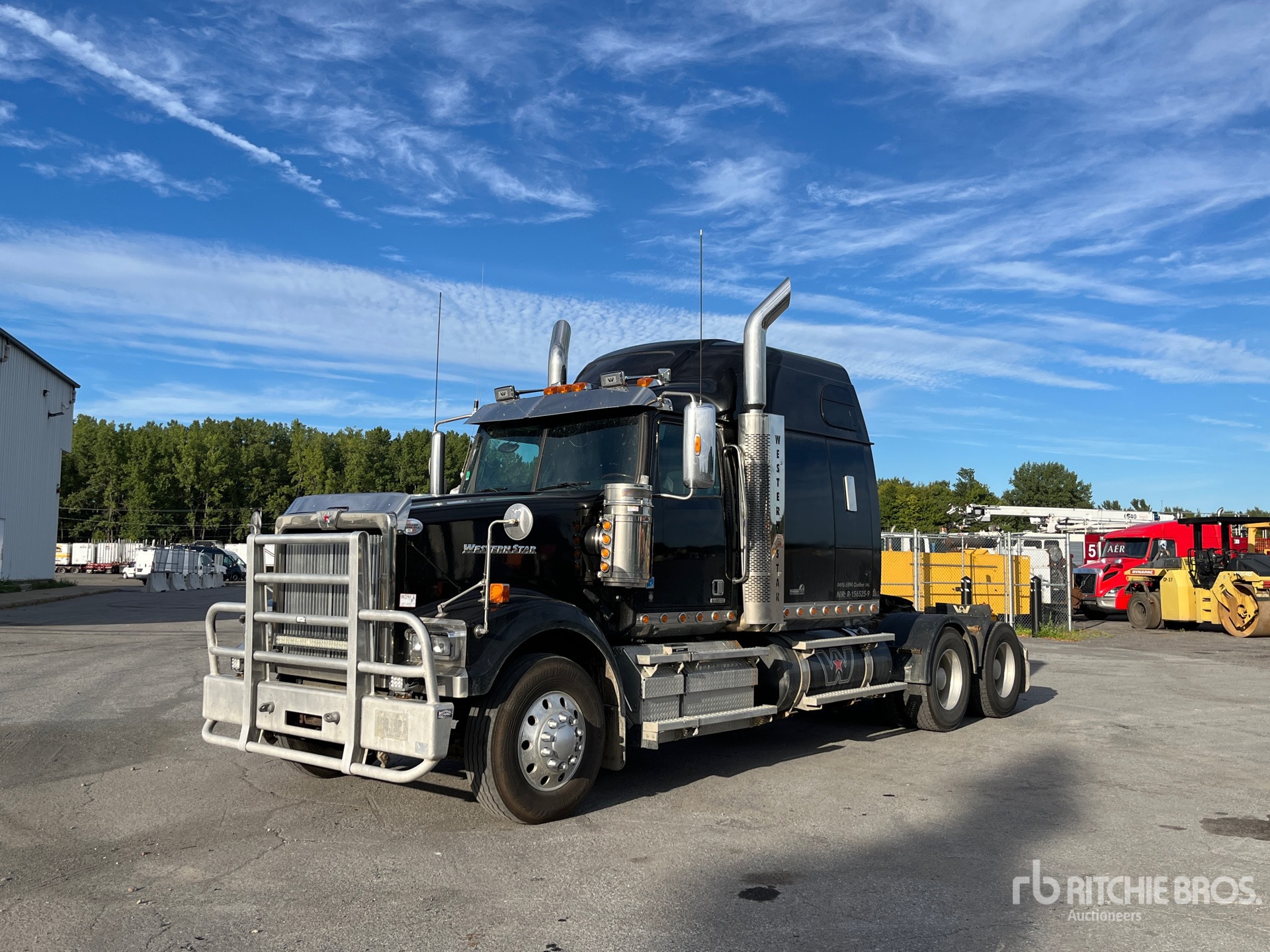 2022 Western Star 4900FA 6x4 Cabeza Tractora Cabina Dormitorio