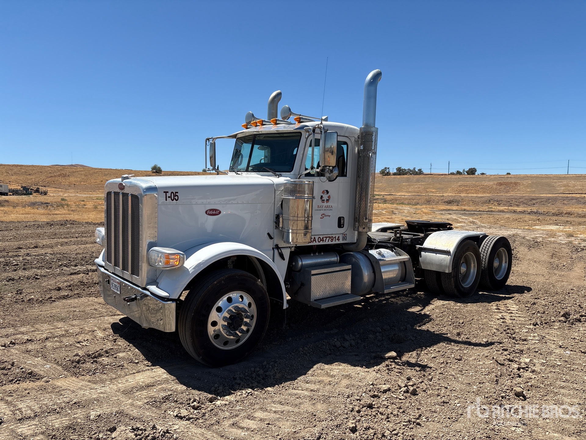 2020 Peterbilt 389 6x4 Cabeza Tractora Cabina Corta