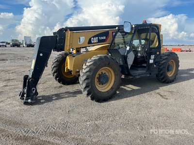 2021 Cat TL943D を見 Telehandler