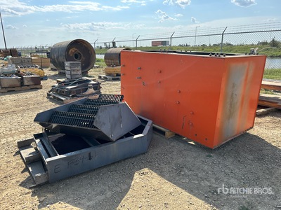 Hitachi 1200 Hydraulic Cab Riser