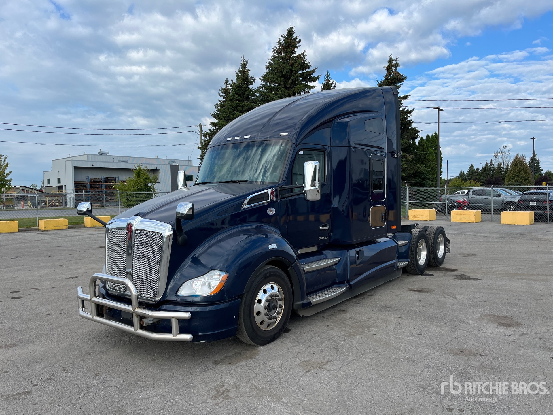 2023 Kenworth T680 6x4 T/A Sleeper Truck Tractor