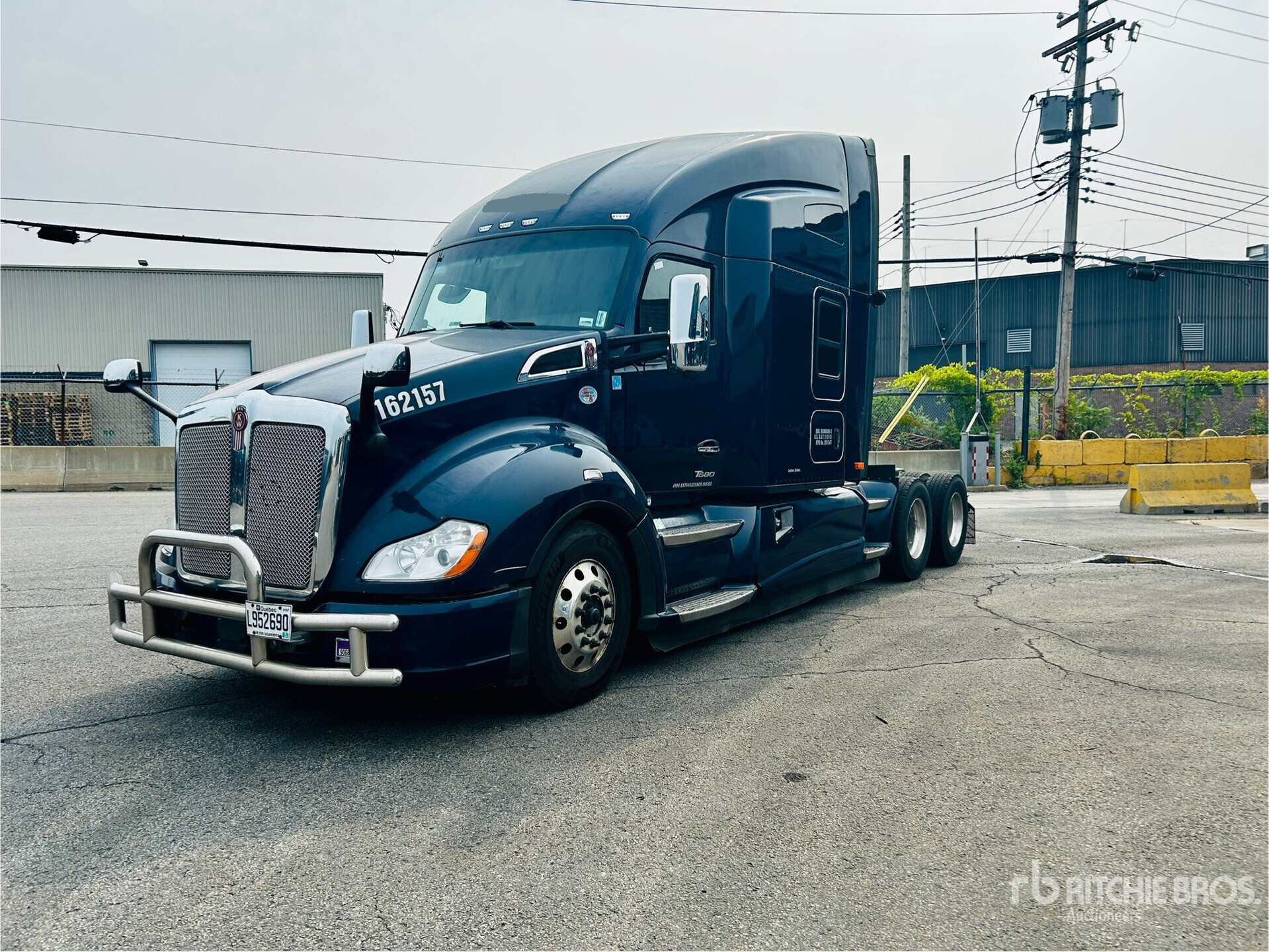 2023 Kenworth T680 T/A Sleeper Truck Tractor