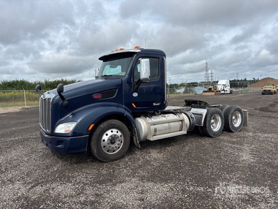2021 Peterbilt 579 Day Cab Truck Tractor